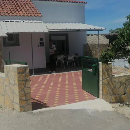 Vinko In Rural Area Of For 5 Persons Nyaraló