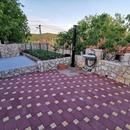 Hébergement de vacances Vinko In Rural Area Of For 5 Persons