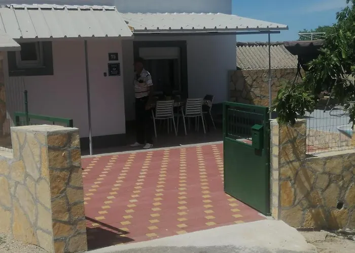 Vinko In Rural Area Of For 5 Persons Vakantiehuis